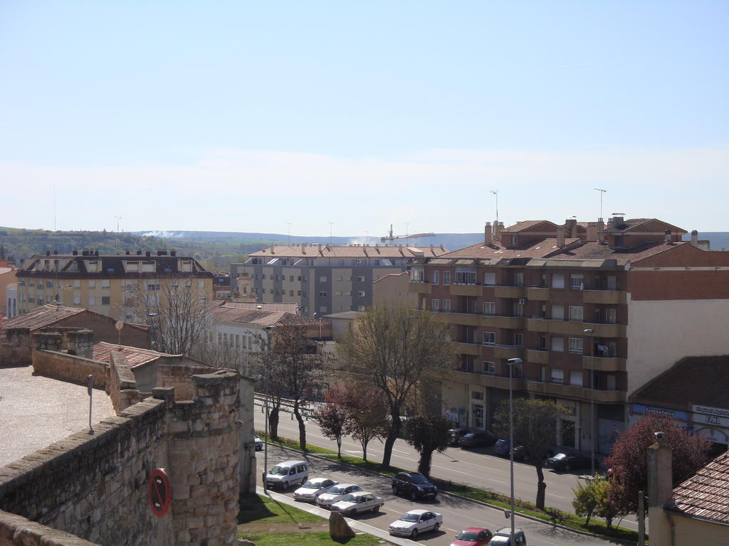 Apartamentos La Muralla ثامورا المظهر الخارجي الصورة