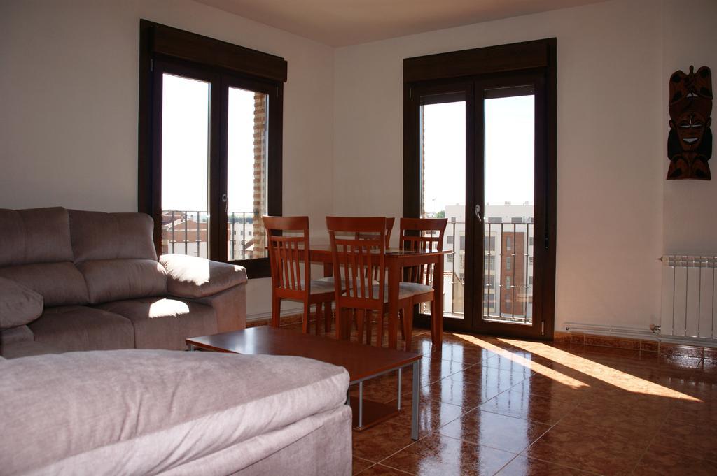 Apartamentos La Muralla ثامورا المظهر الخارجي الصورة